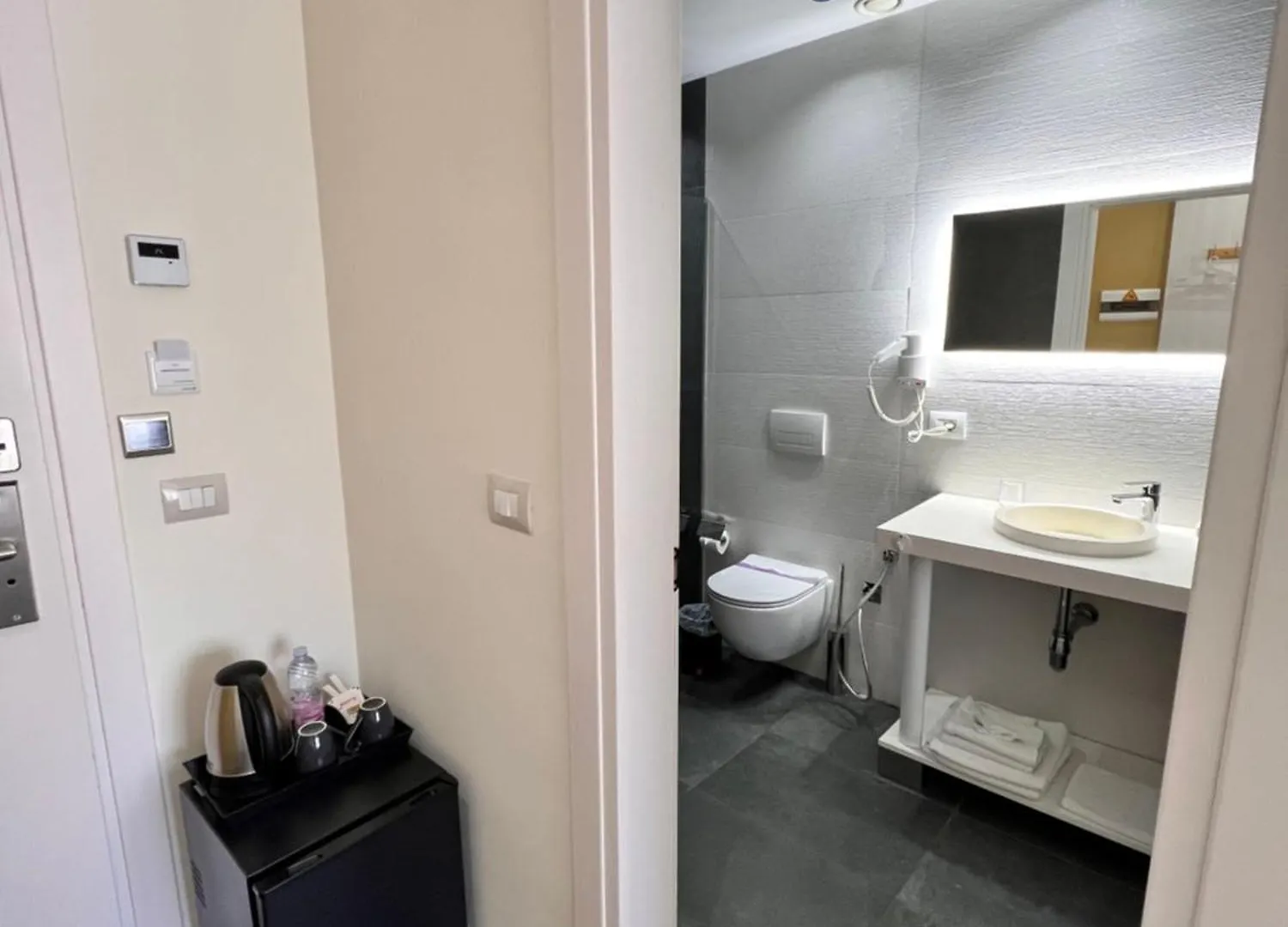 Maxi Room Vlore